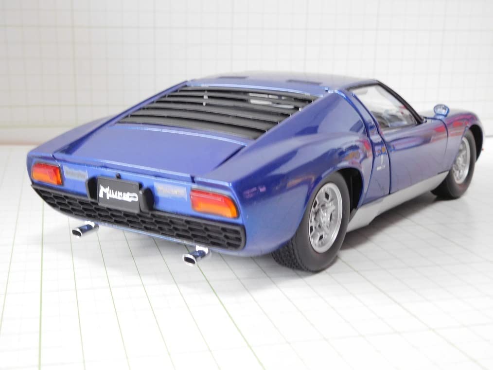 絶版未展示品 京商 1/18 ランボルギーニ ミウラ P400 SV シルバー 3億円が無理なら2万円の「ミウラ」で！ 京商の1/18スケール